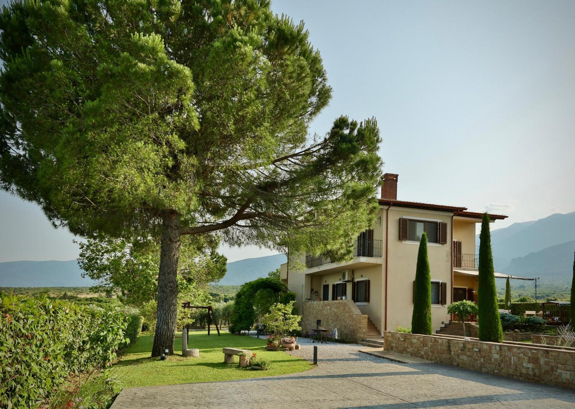 Οlives And Vines All Seasons Villa Litochoro Exterior foto
